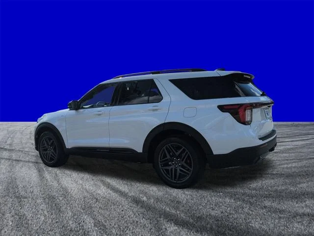 New 2026 Star White Metallic Tri-Coat Ford ST-Line image 6