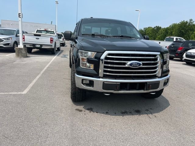 Used 2017 Shadow Black Ford XLT image 6