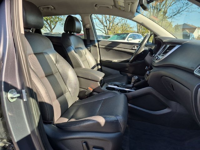 Used 2018 Gray Hyundai SEL Plus image 30