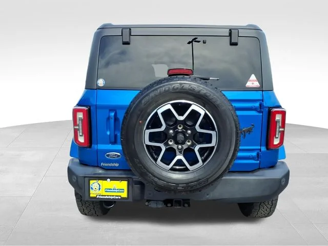 Used 2022 Blue Ford Outer Banks image 7