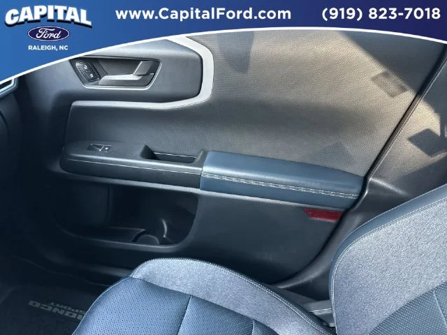 Used 2022 Blue Ford Outer Banks image 28