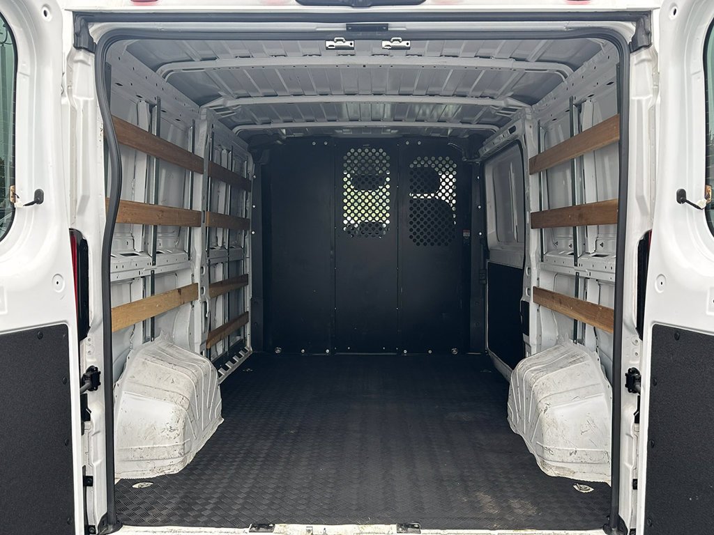 Used 2025 White Ram Base image 4