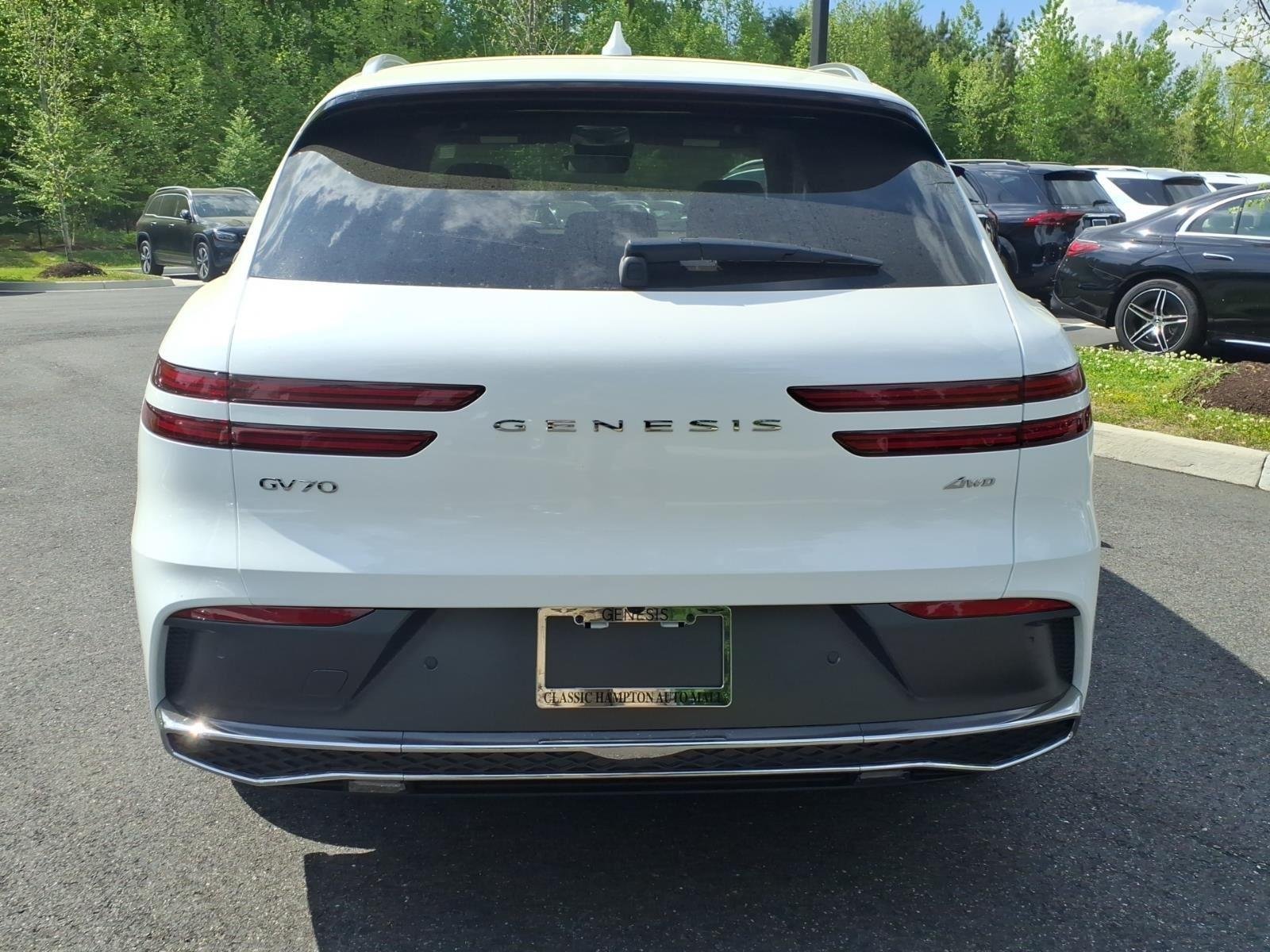 New 2026 Uyuni White Genesis 2.5T ADVANCED image 7