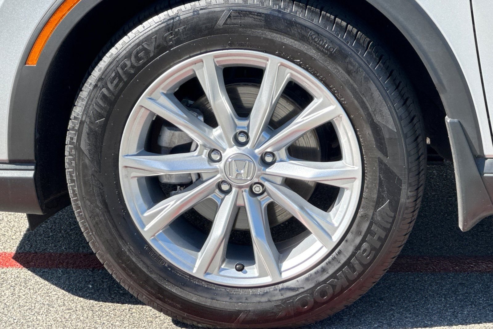 Used 2025 sparkle silver alloy metallic Honda EX image 32