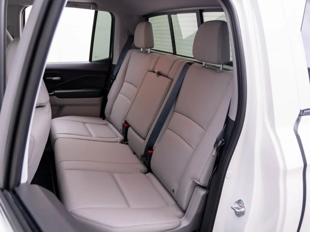 Certified Used 2025 White Honda RTL image 18