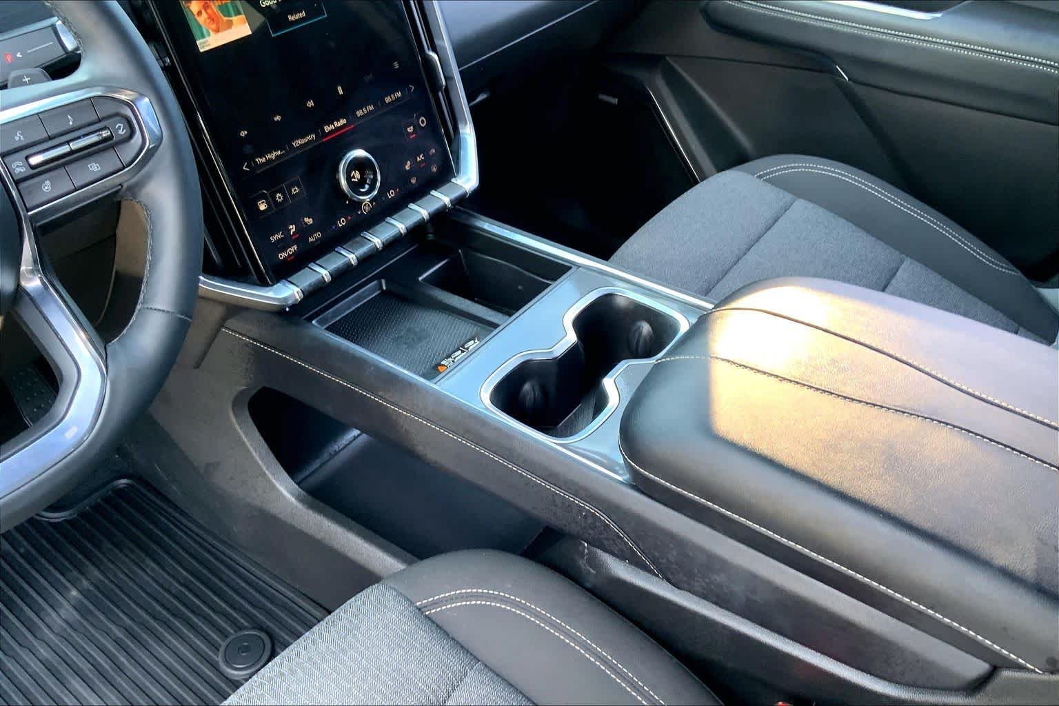 2026 GMC Acadia Elevation - Photo 17