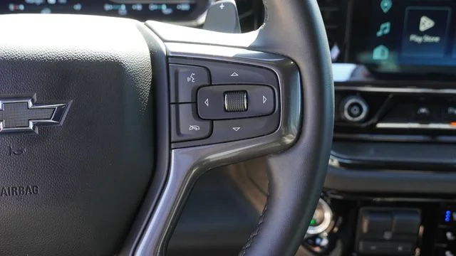 Used 2024 White Chevrolet ZR2 image 29