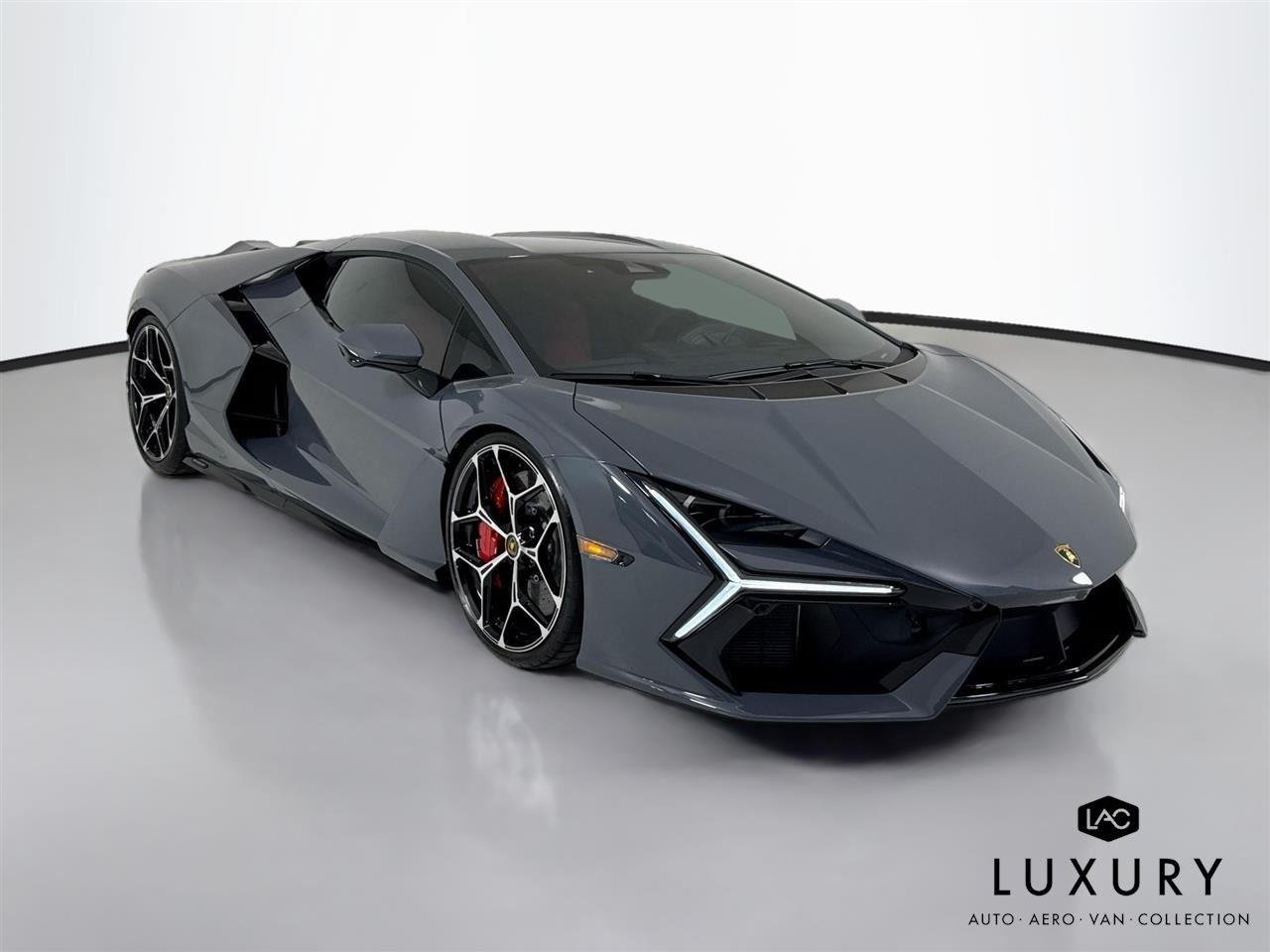 Used 2025 Grigio Telesto Metallic Lamborghini  image 3