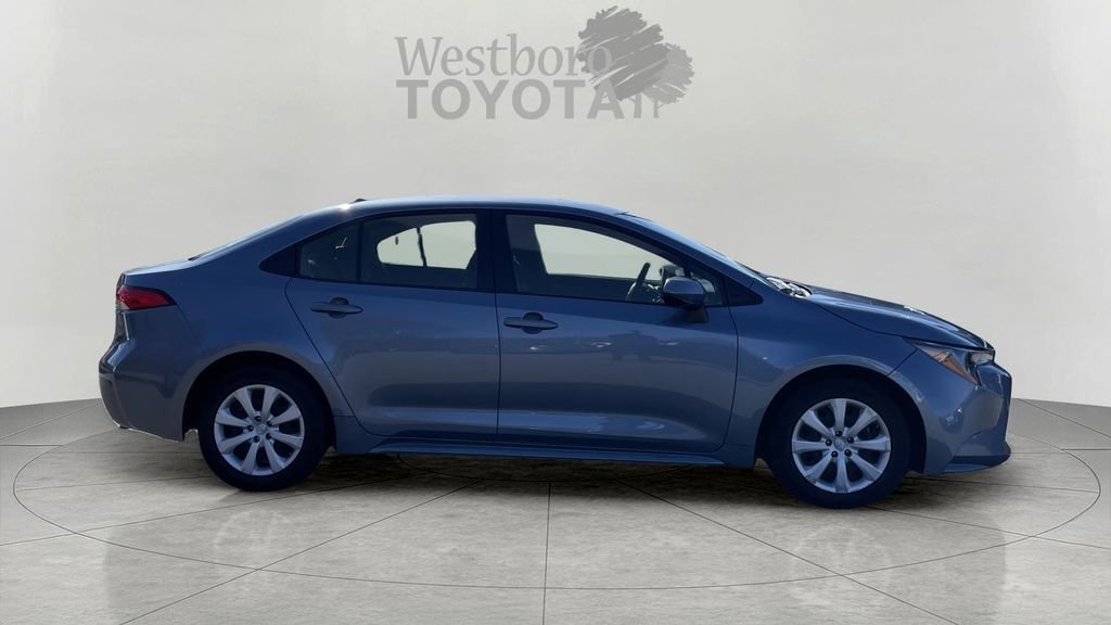 2022 Toyota Corolla LE - Photo 8
