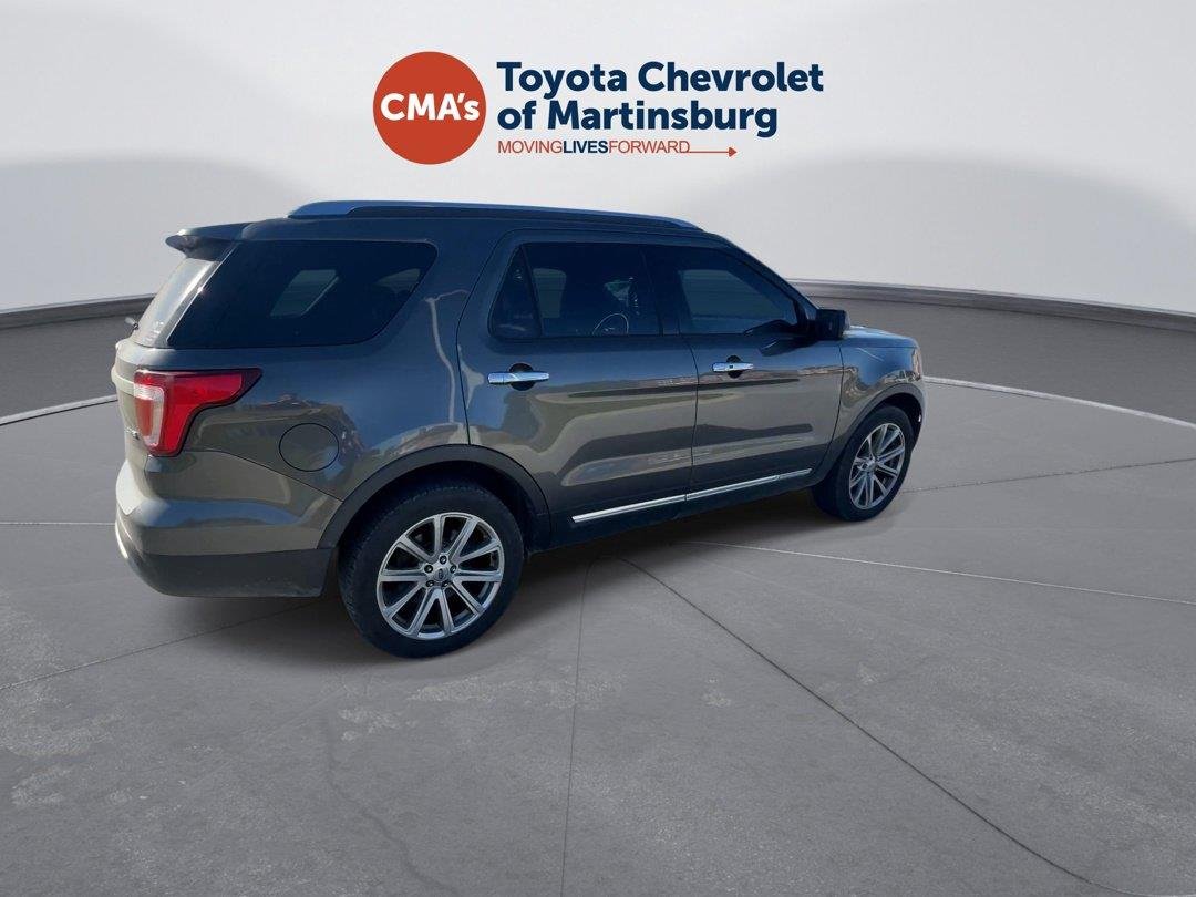 Used 2017 Magnetic Ford Limited image 6