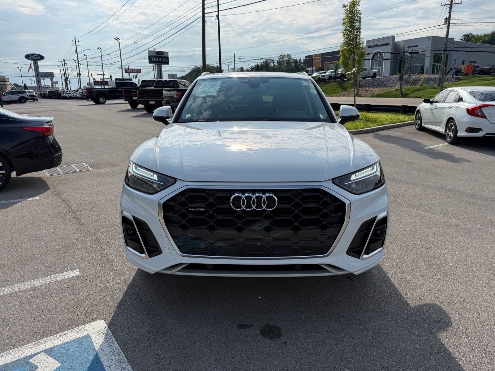Used 2022 Glacier White Metallic Audi 45 S line Premium image 9