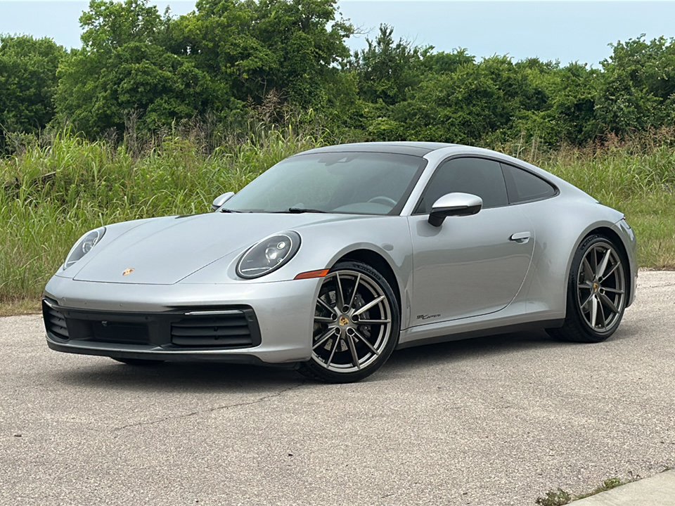 2021 Porsche 911 Carrera 4 Coupe's photo