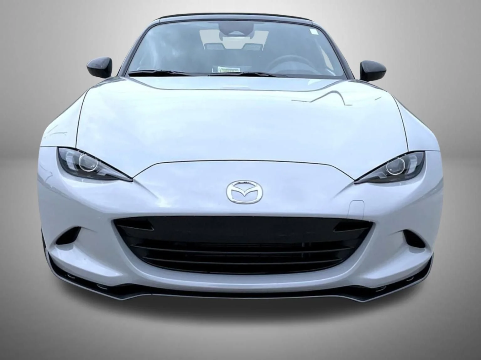 New 2026 Mazda MX-5 Miata Club Convertible in #MM260277