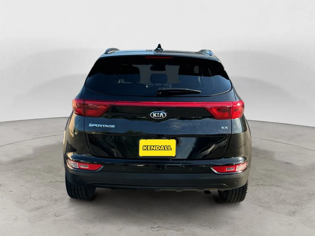 Used 2018 Red Kia EX image 6