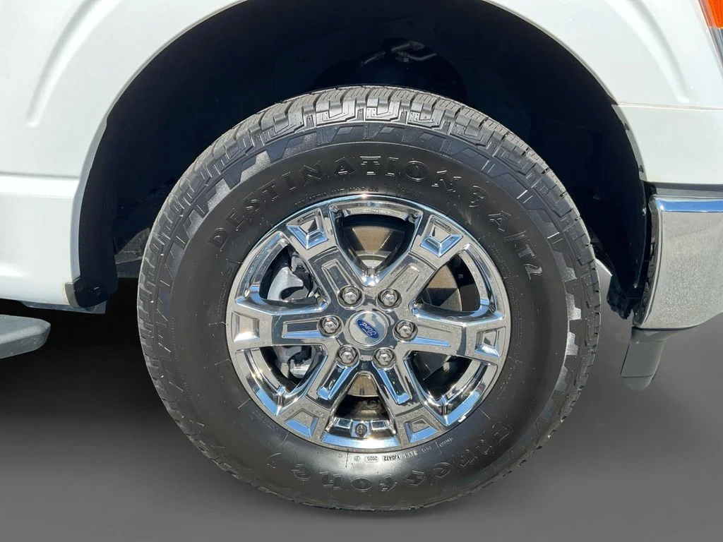 Used 2022 White Ford XLT image 15