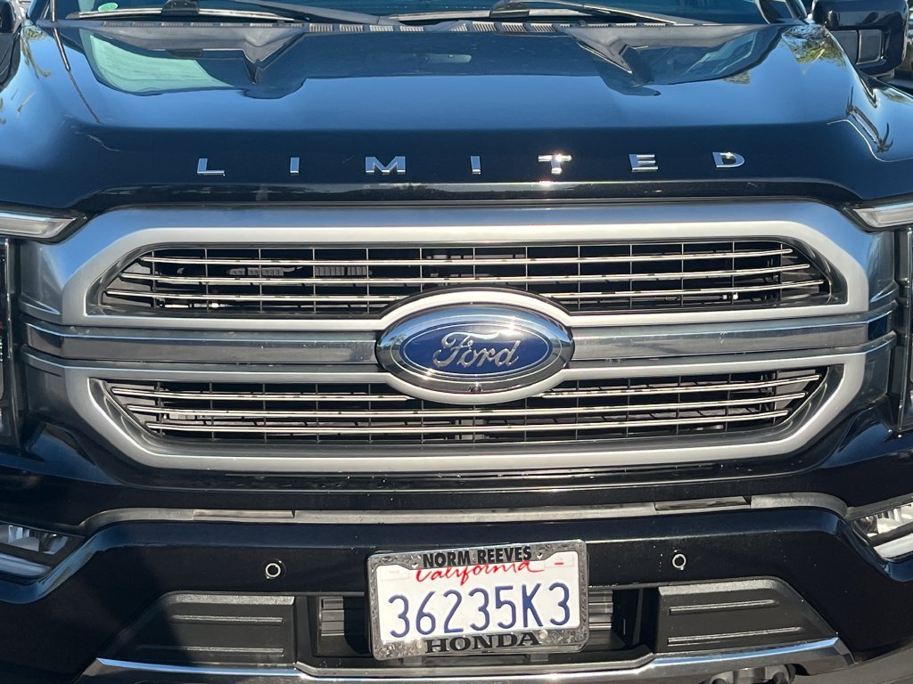 Used 2022 Black Ford Limited image 36