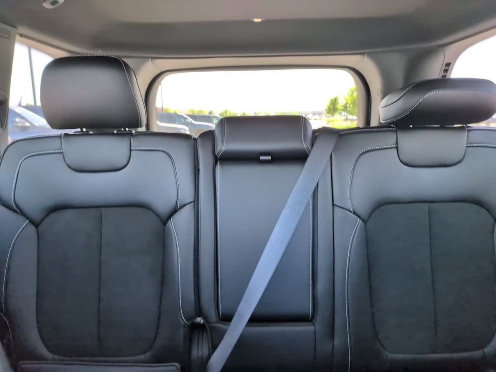 New 2026 White Jeep Altitude image 28