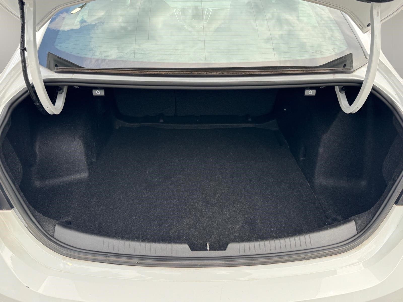 Used 2020 Summit White Chevrolet LS image 12