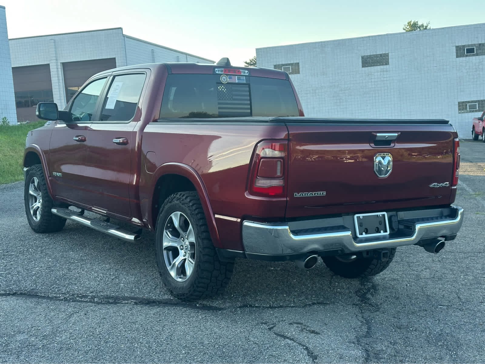 Used 2022 Delmonico Red Pearlcoat Ram Laramie image 5