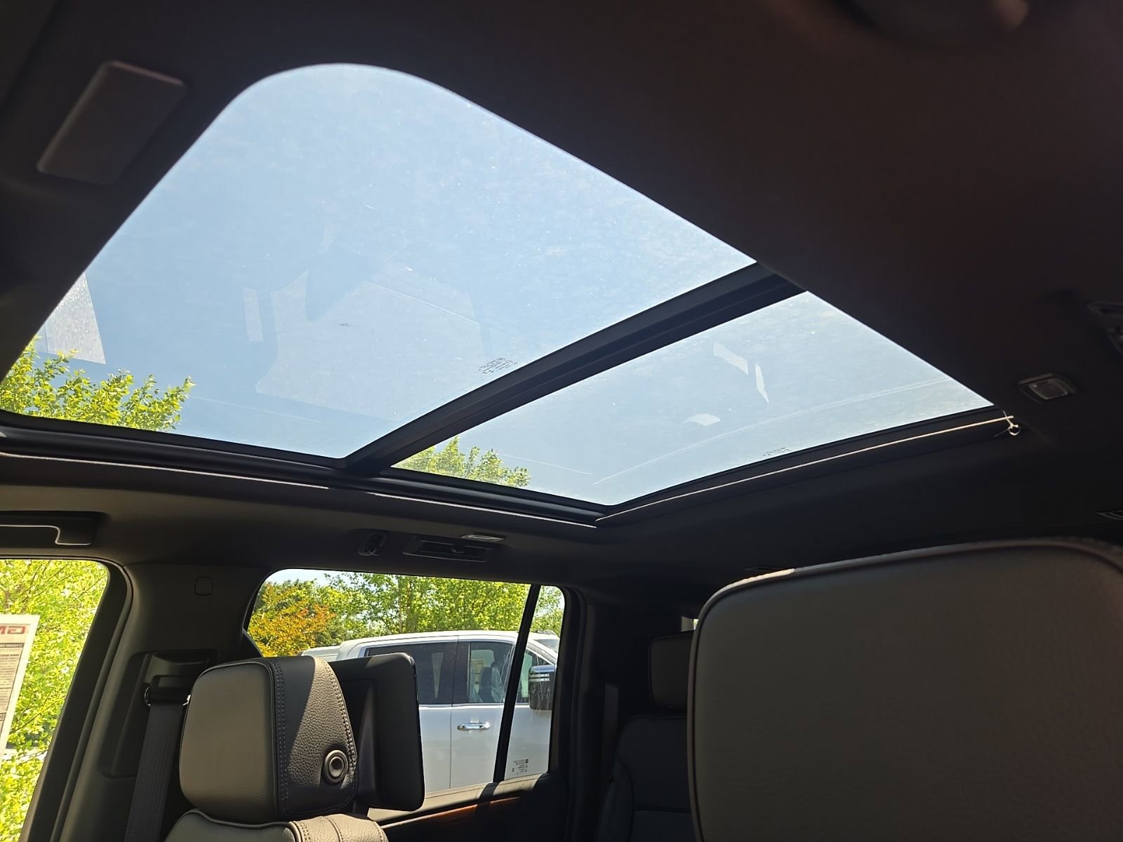 2026 GMC Yukon XL Denali - Photo 22