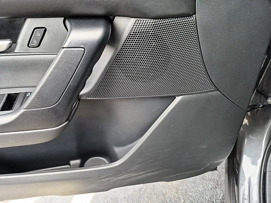 Used 2025 Machine Gray Metallic Mazda Premium Package image 14