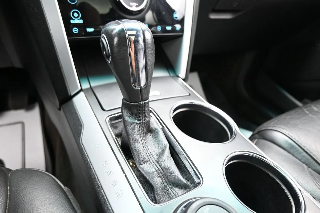 Used 2013 Black Ford Limited image 22