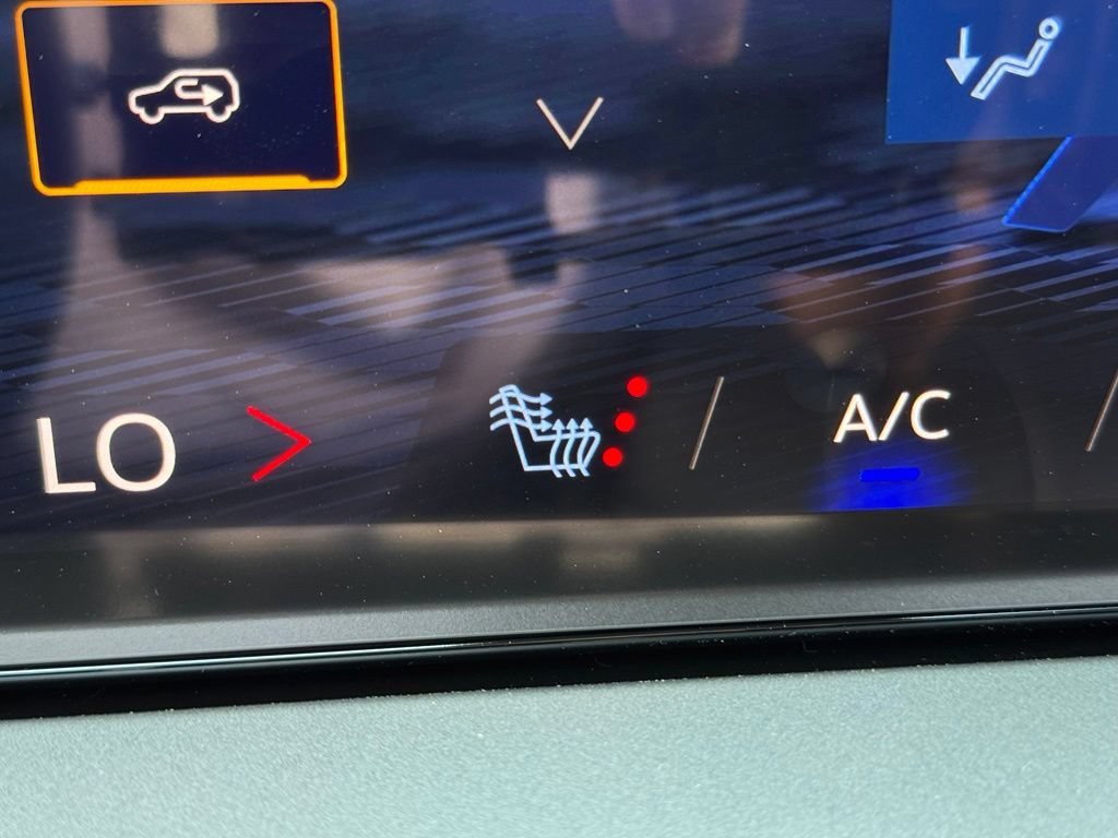 New 2026 Summit White Chevrolet LT image 33