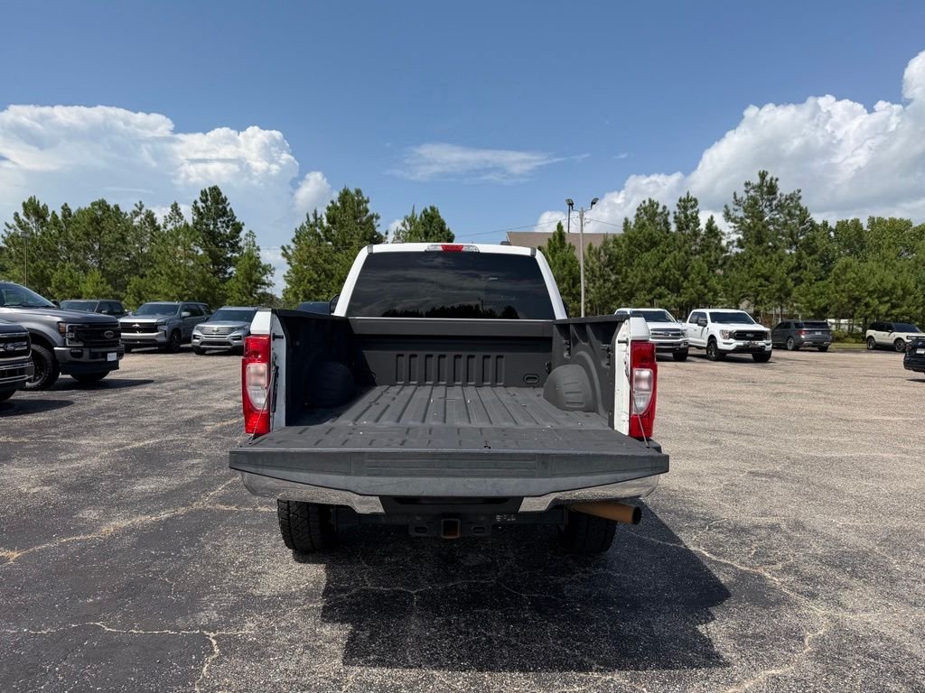 Used 2021 White Ford XL image 15
