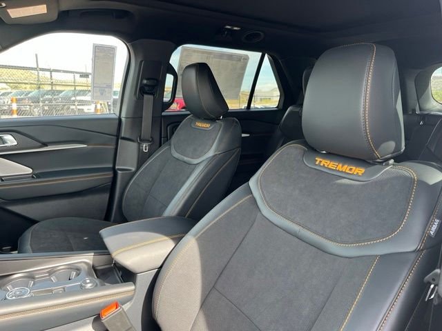 New 2026 Space White Metallic Ford Tremor® image 12