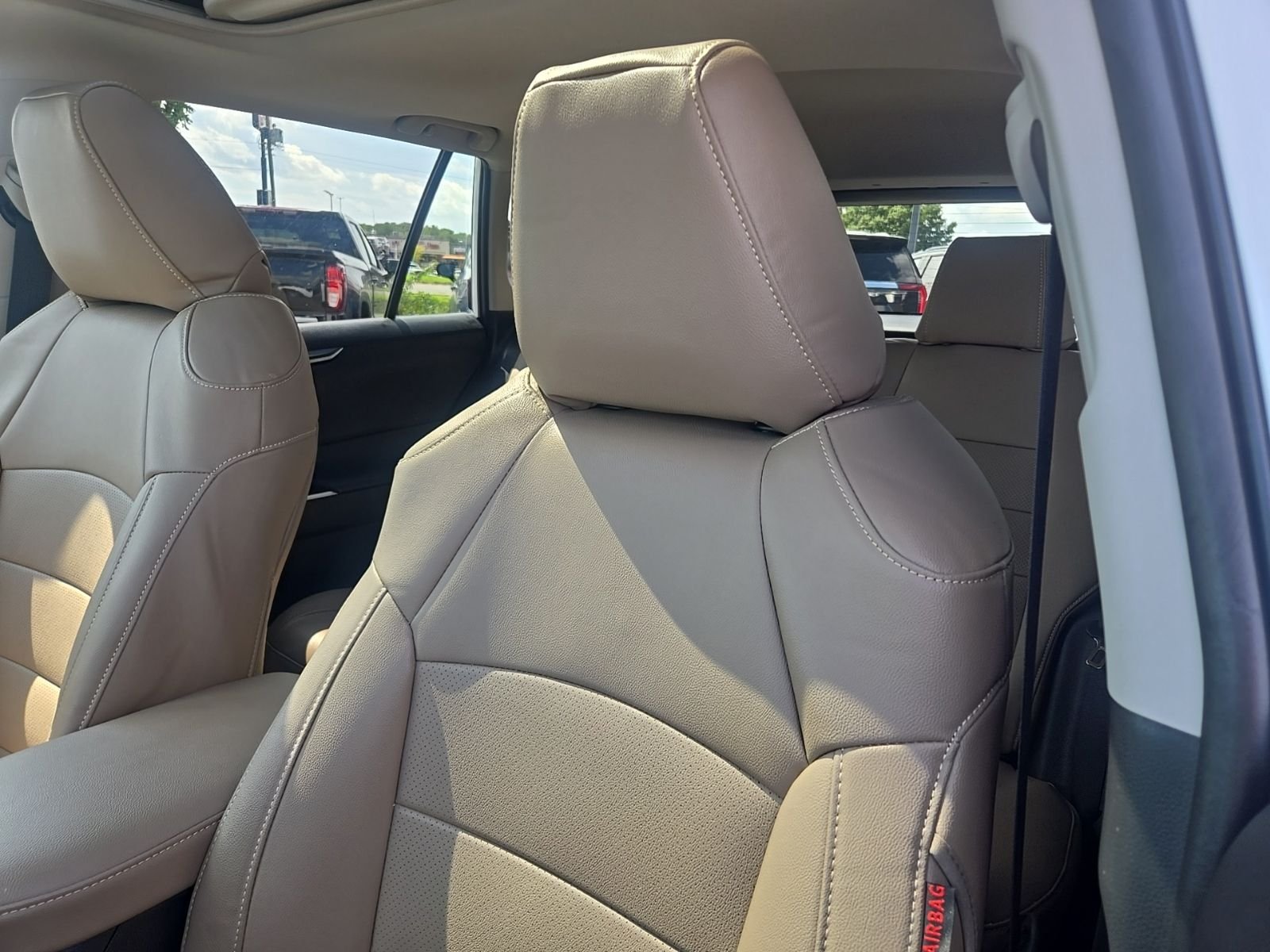 Used 2025 White Toyota XLE image 16