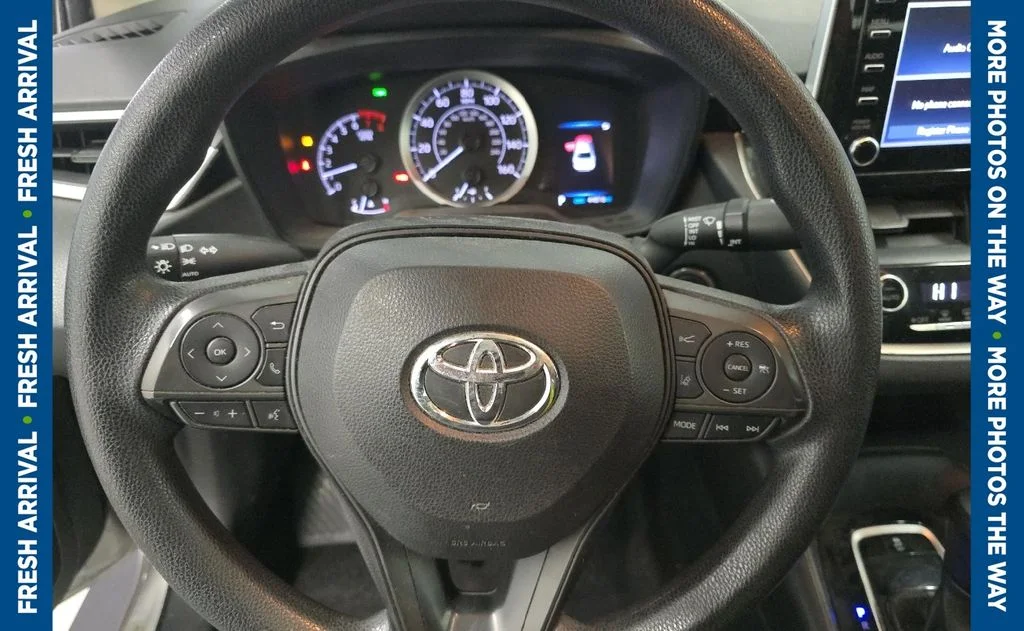 Used 2020 Silver Toyota LE image 8