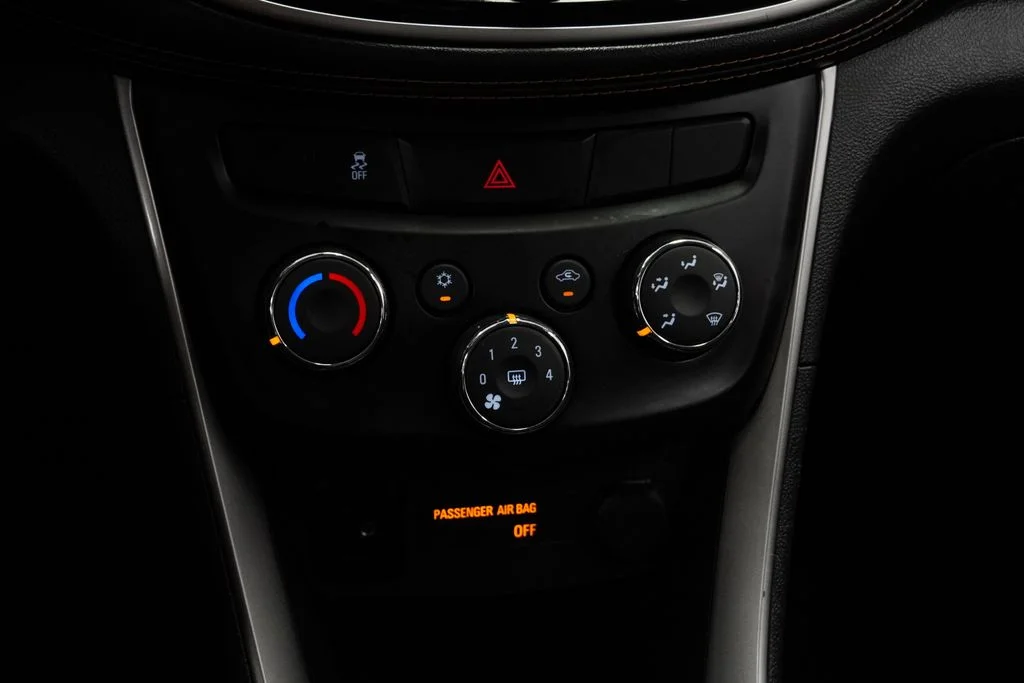 Used 2019 Gray Chevrolet LT image 18
