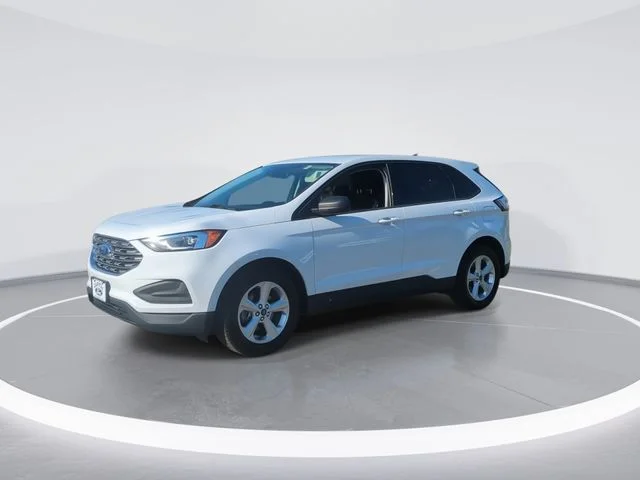 Used 2020 White Ford SE image 4