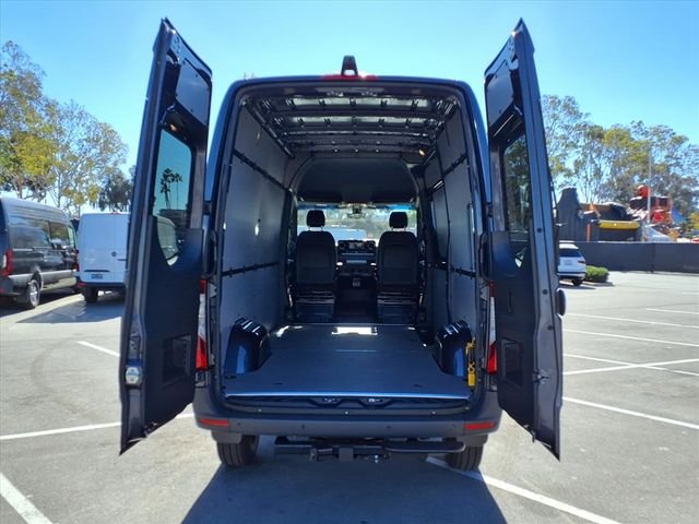 New 2026 Gray Mercedes-Benz Cargo 144 WB image 21