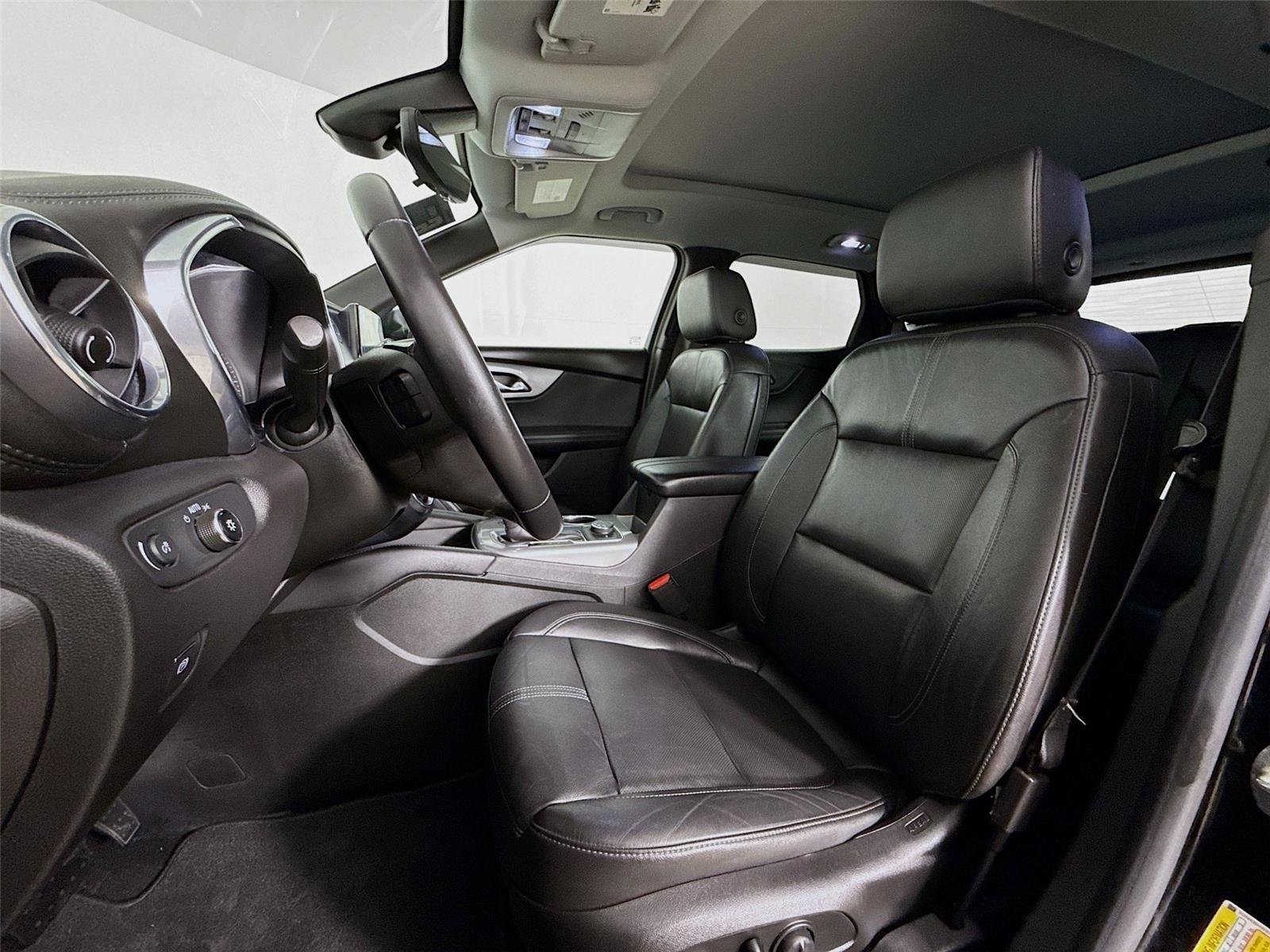 Used 2019 BLACK Chevrolet 4DR AWD LT image 23