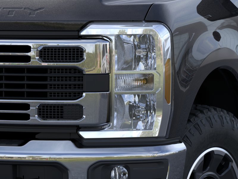 New 2026 Agate Black Metallic Ford XLT image 18