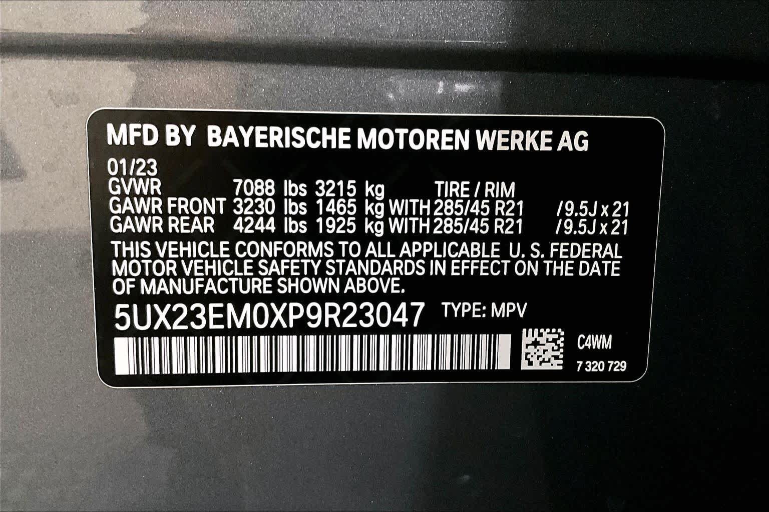 Certified Used 2023 Skyscraper Grey Metallic BMW xDrive40i image 33