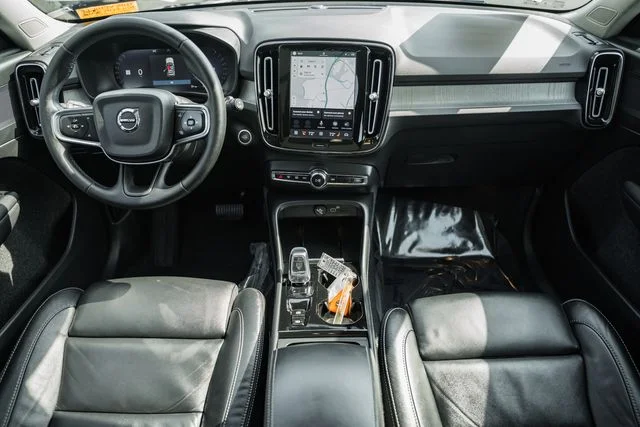 Certified Used 2023 Onyx Black Volvo Plus image 21