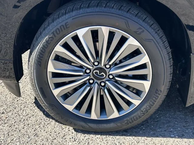 New 2027 BLACK OBSIDIAN INFINITI Luxe 4WD image 10