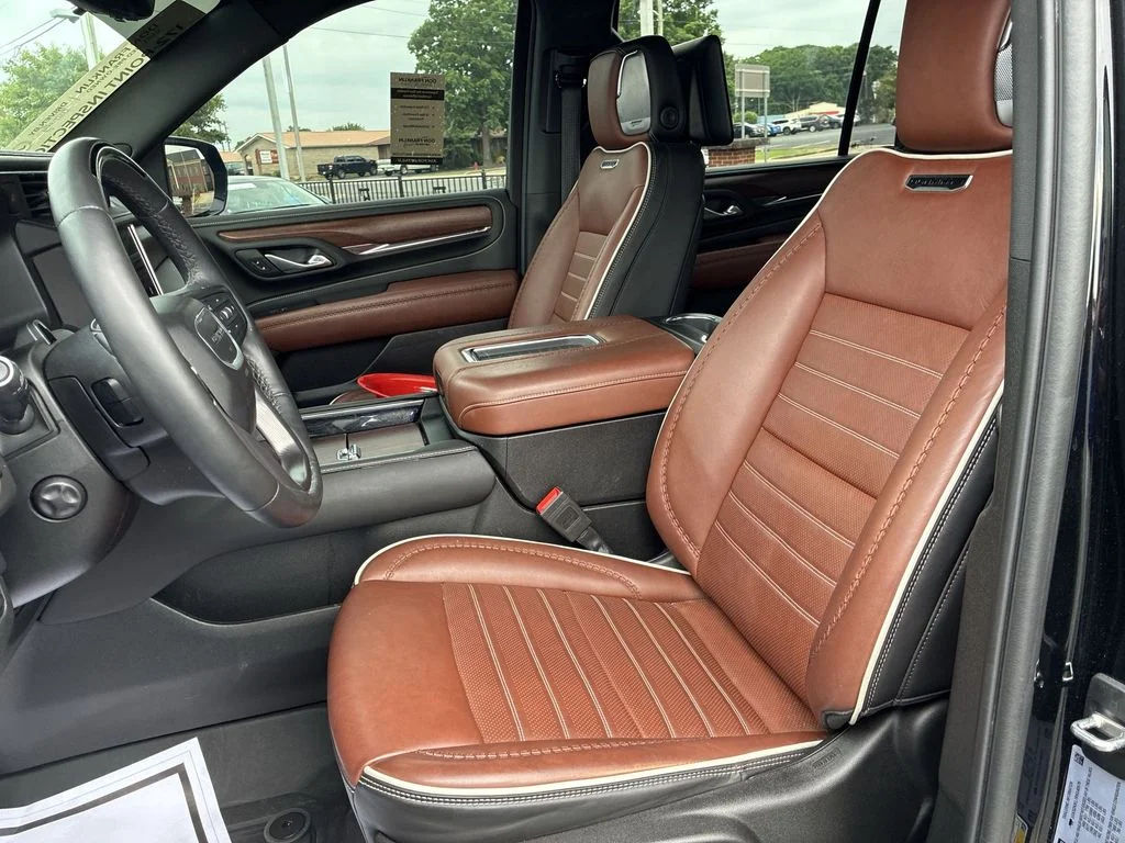 Used 2024 Black GMC Denali Ultimate image 11