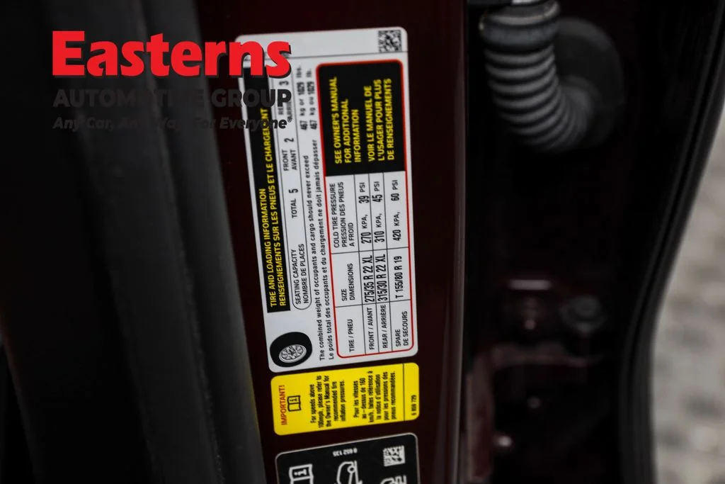 Used 2022 Red BMW M50i image 36