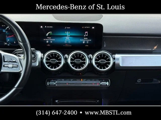 Used 2022 White Mercedes-Benz GLB 250 image 15