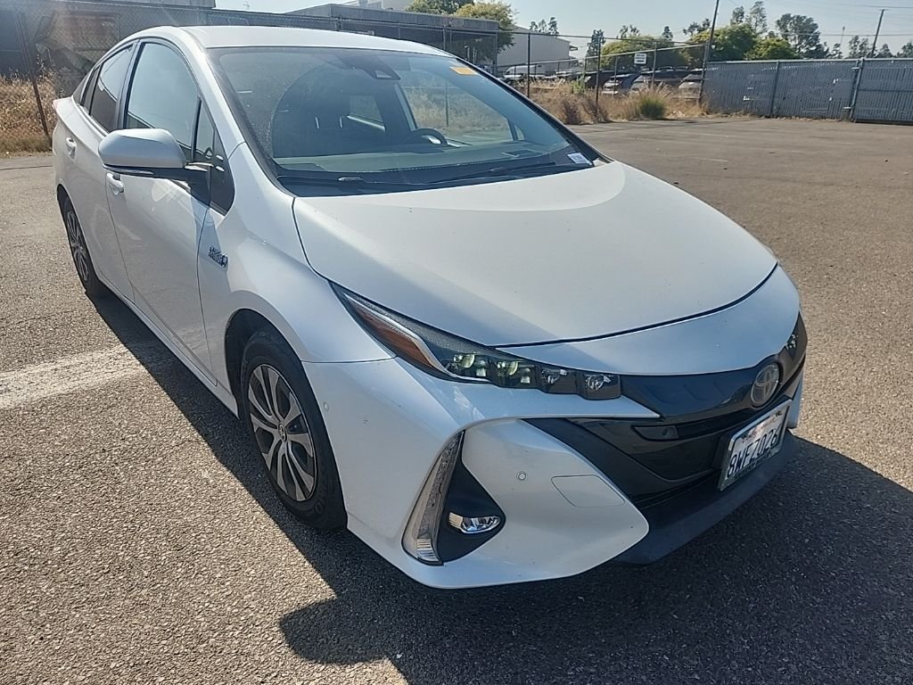 2021 Toyota Prius Prime Limited's photo