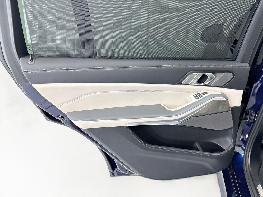 2026 BMW X7 40i - Photo 25