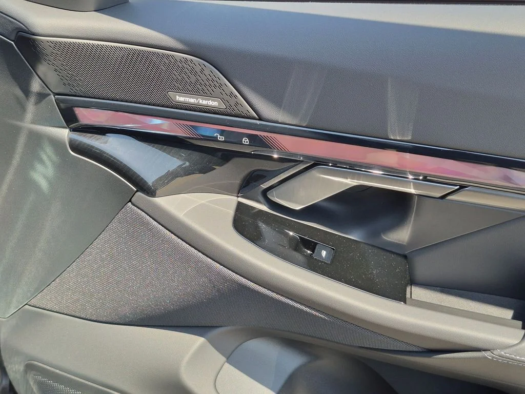 New 2027 Black BMW eDrive40 image 11