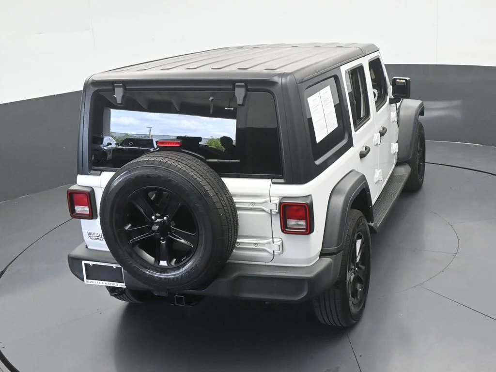 Used 2022 Bright White Clearcoat Jeep Unlimited Sport Altitude image 53