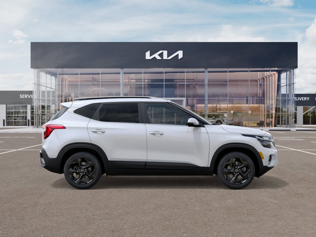 New 2026 Snow White Pearl Kia EX image 7