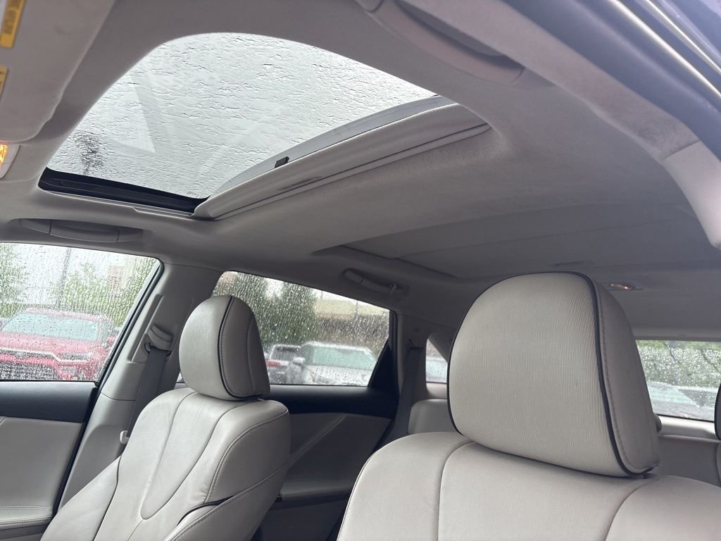 Used 2012 Black Toyota Limited image 11