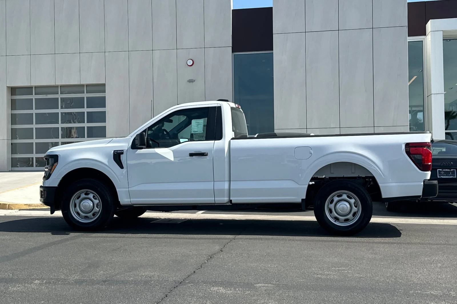 New 2026 Oxford White Ford XL image 6