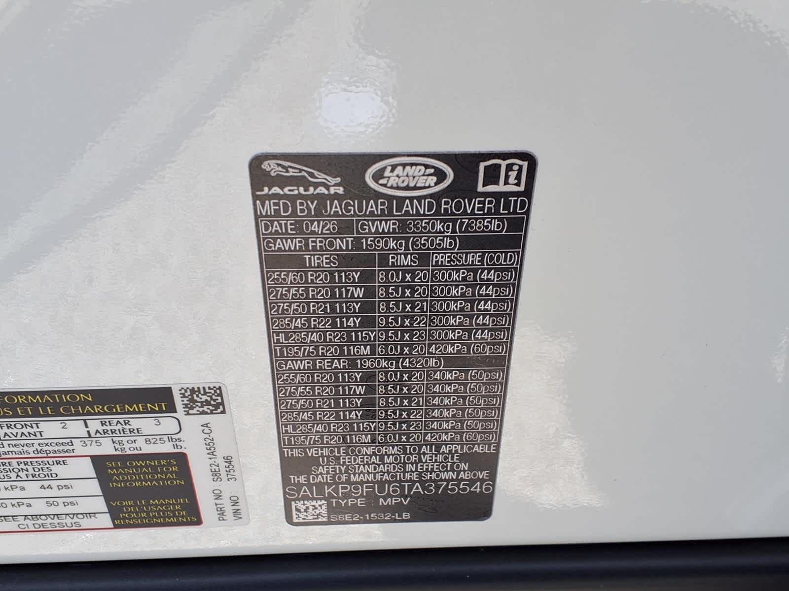 New 2026 Fuji White Land Rover SE image 24